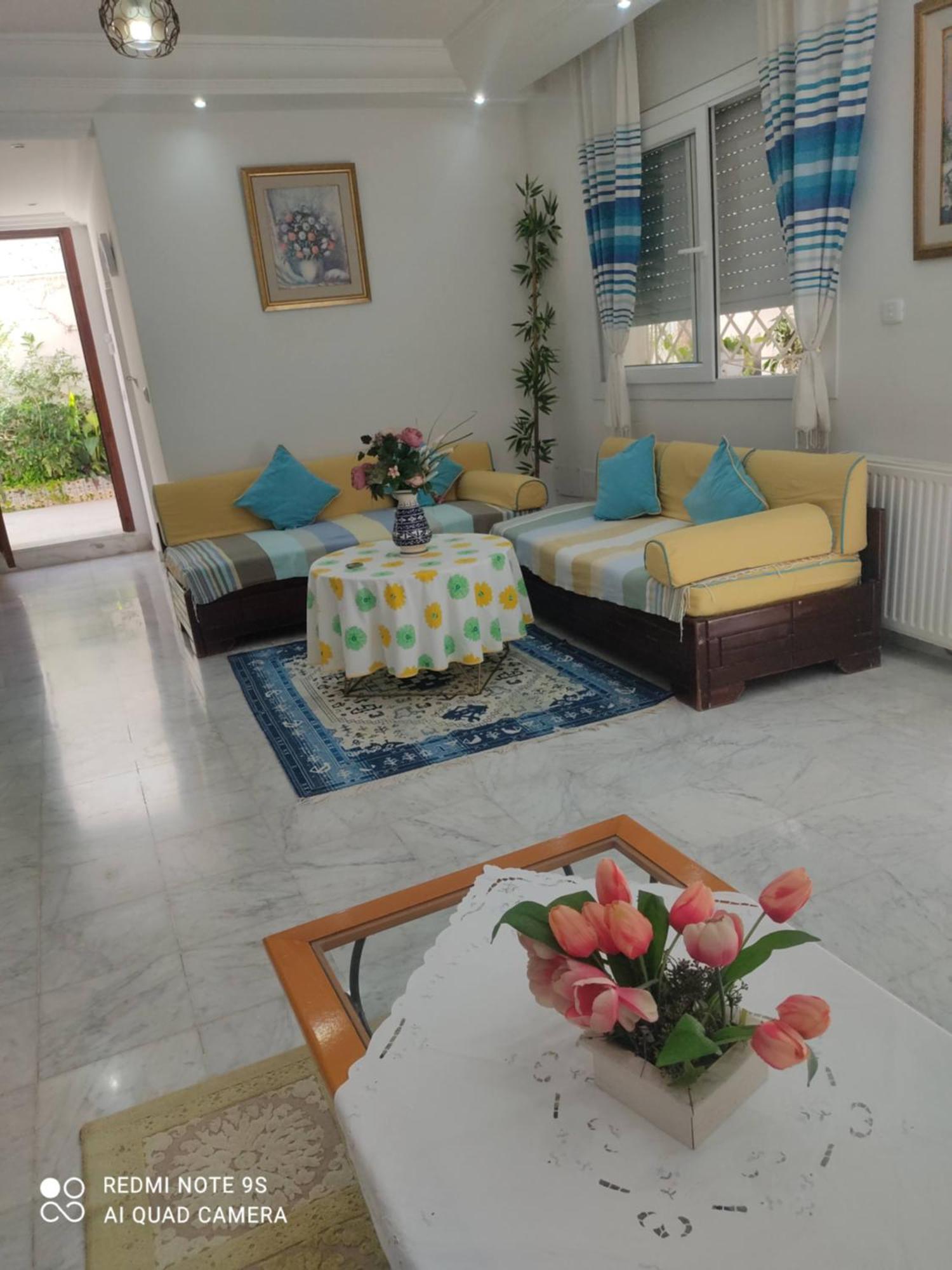 Etage De Villa Avec Jardin, Pres De L'Aireport Et Parking Prive Арьяна Экстерьер фото