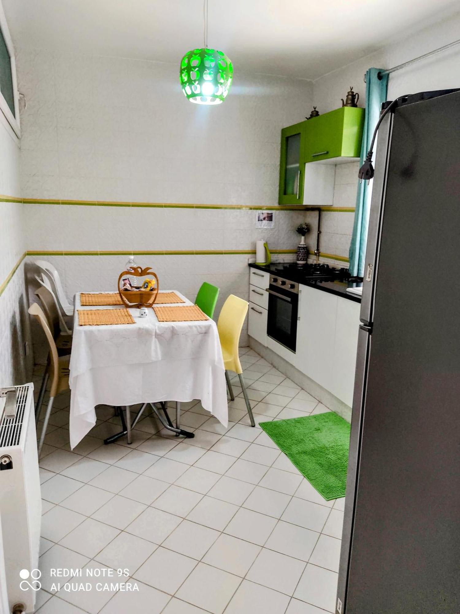 Etage De Villa Avec Jardin, Pres De L'Aireport Et Parking Prive Арьяна Экстерьер фото