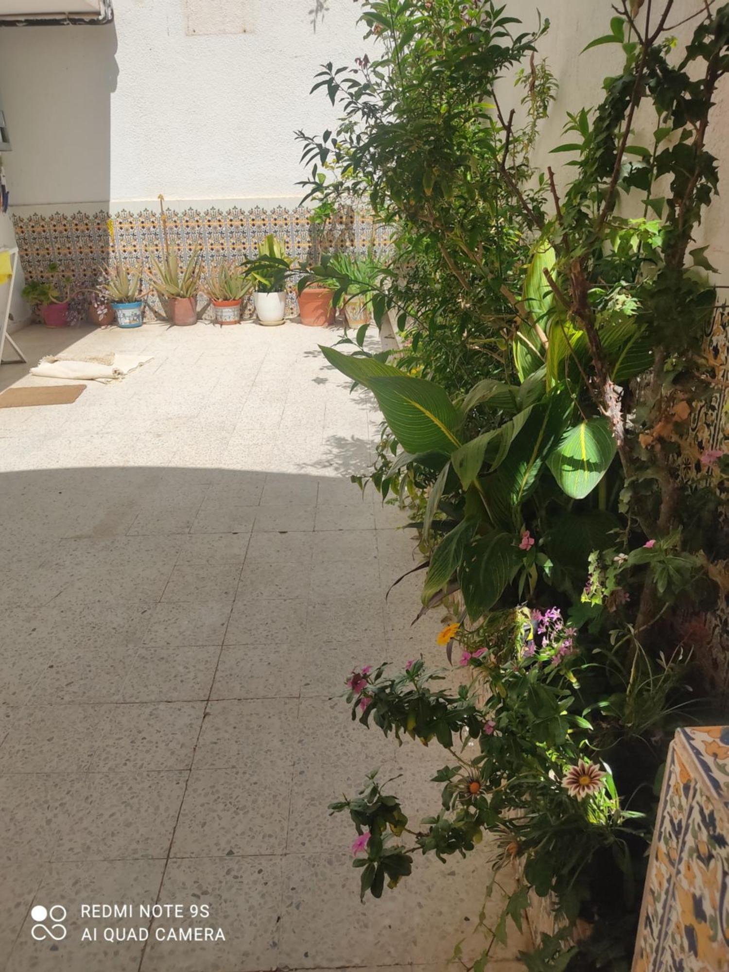 Etage De Villa Avec Jardin, Pres De L'Aireport Et Parking Prive Арьяна Экстерьер фото
